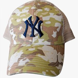 NYY New York Yankees Budweiser Military Camouflage SnapBack Trucker Baseball Cap